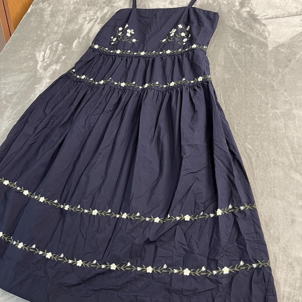 Free Assembly Dress Womens Large Blue Embroidered Daisy Smocked Maxi Sundress - Picture 4 of 7